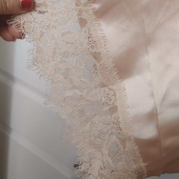 Cream silk like robe xxl - Picture 6 of 8